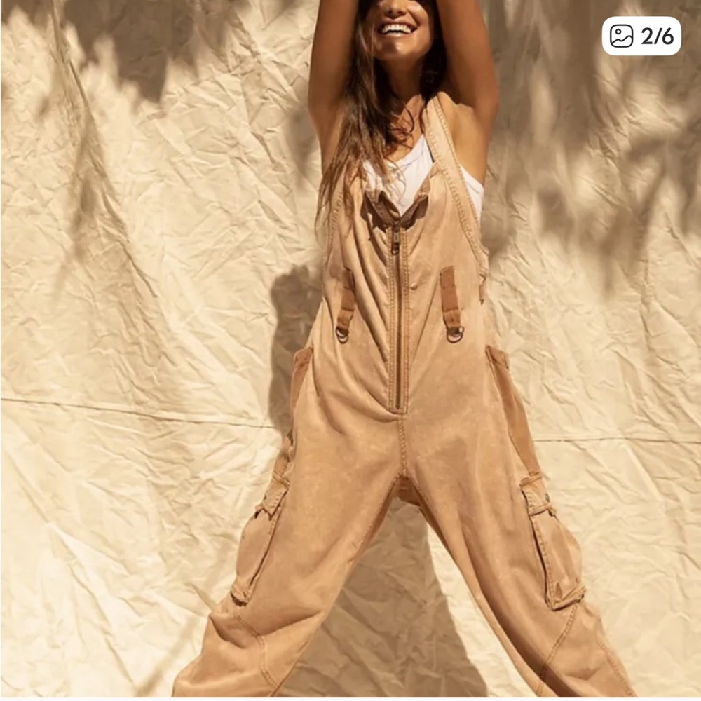 FP Movement Fast Track Jumpsuit. Size Xsmall. Color Sand Shell. - Picture 3 of 12